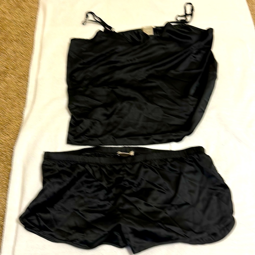 Ink & Ivy pajama shorts set